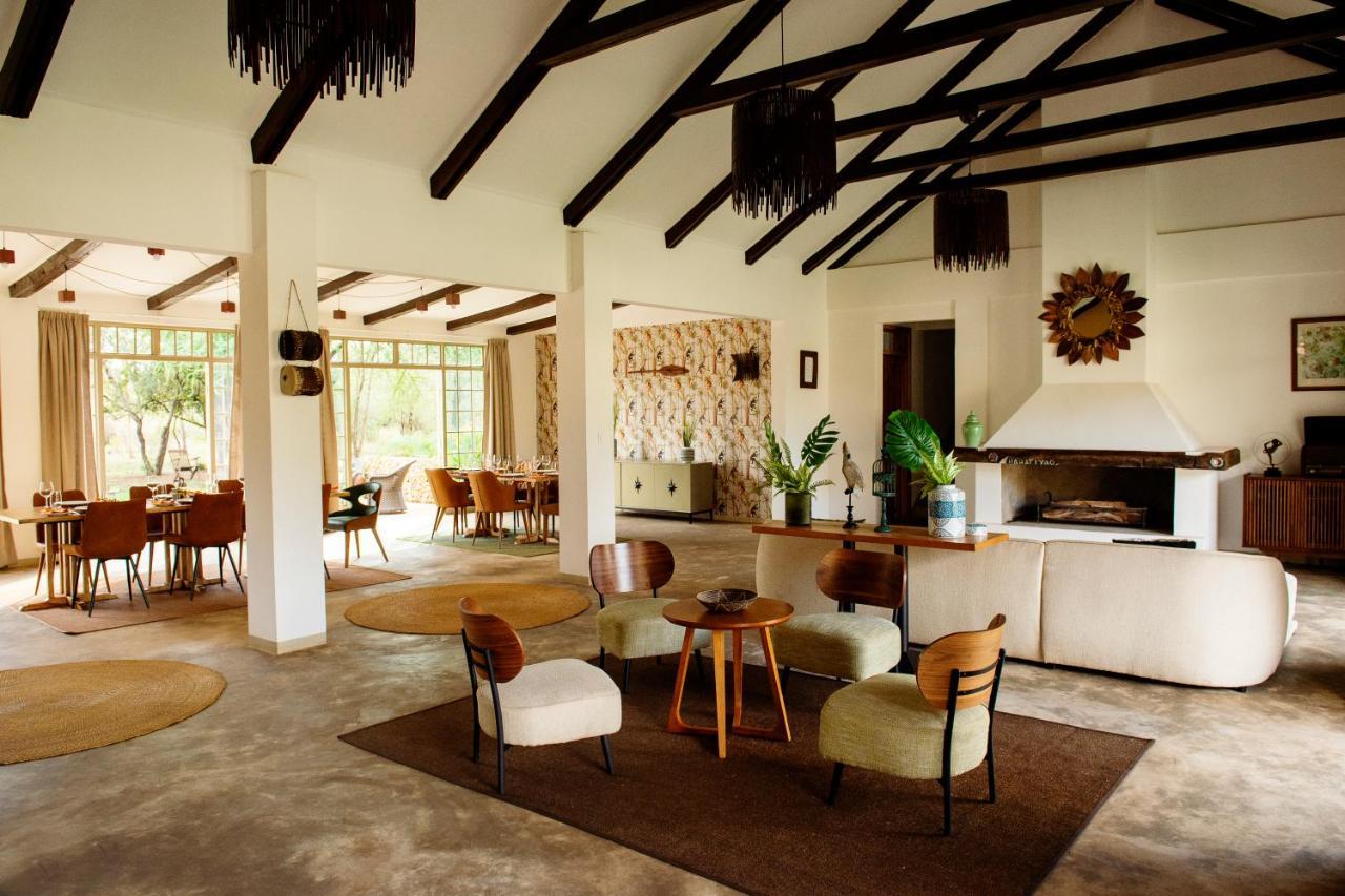 The Safari House Hotel Usa River Exterior photo