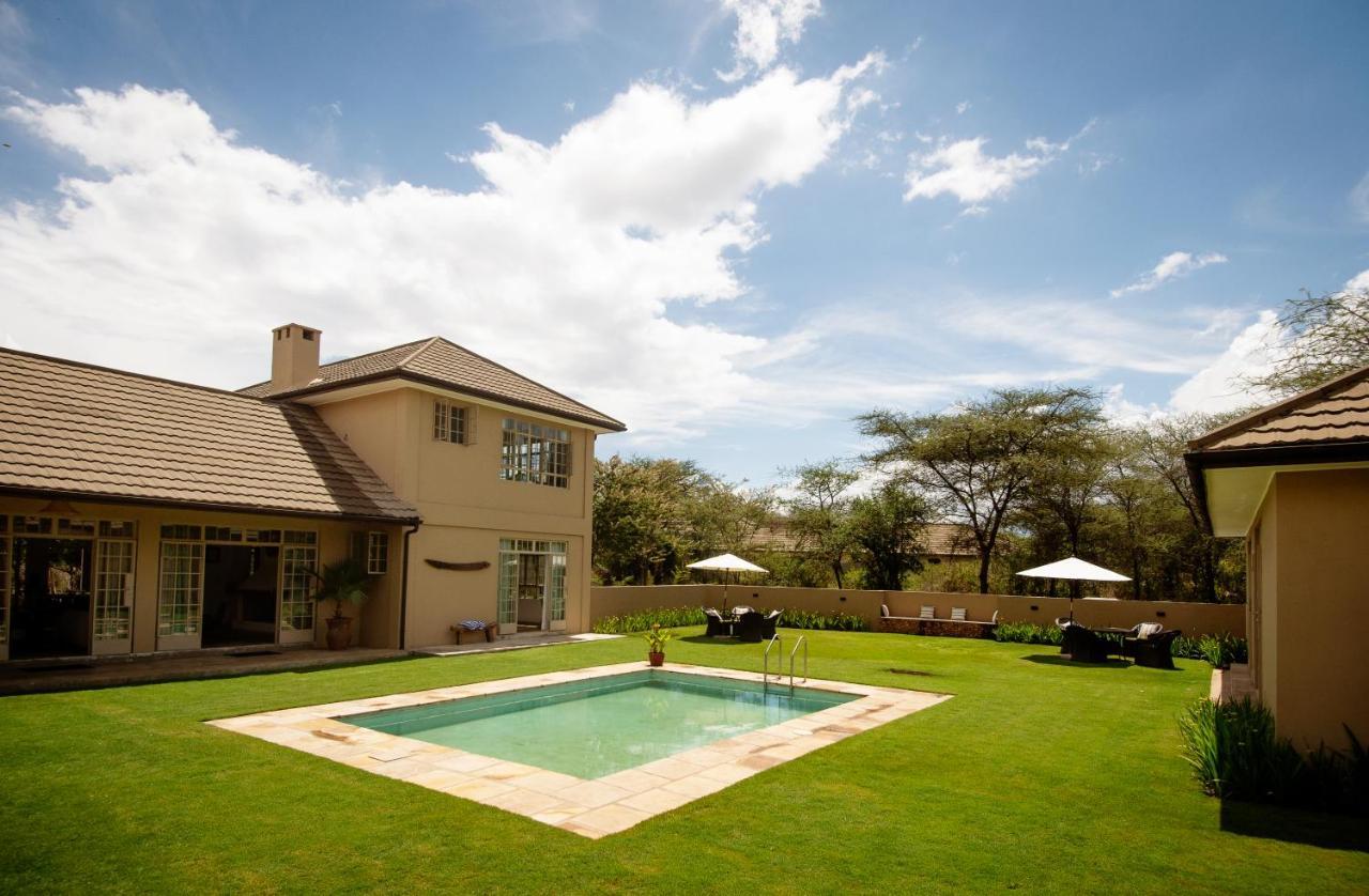 The Safari House Hotel Usa River Exterior photo